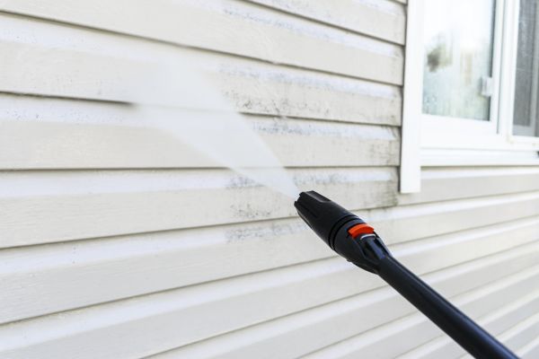 Cost of Siding Power Washing in Aurora