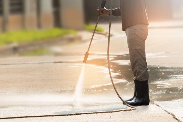 Cost of Residential Concrete Cleaning in Aurora
