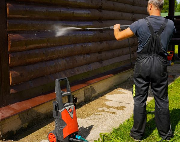 Cost of Log Home Pressure Washing in Aurora