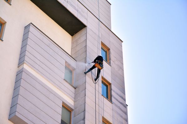 Cost of Apartment Pressure Cleaning in Aurora