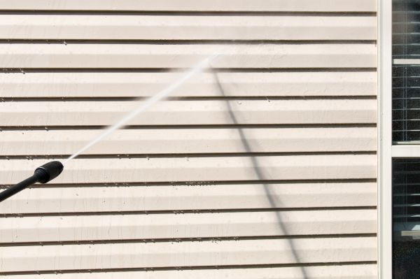 Cost of Apartment Power Washing in Aurora
