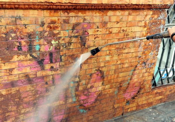Cost of Brick Graffiti Cleaning in Aurora